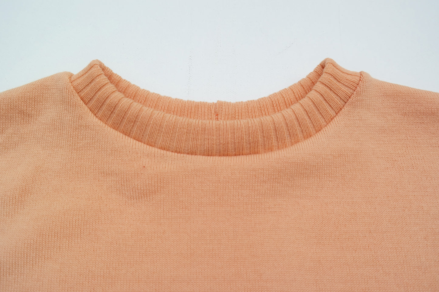 Pullover für Kinder 122/128 aus Upcycling Wolle in Pfirsich-Orange