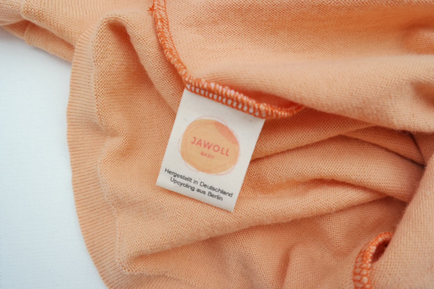 Pullover für Kinder 122/128 aus Upcycling Wolle in Pfirsich-Orange
