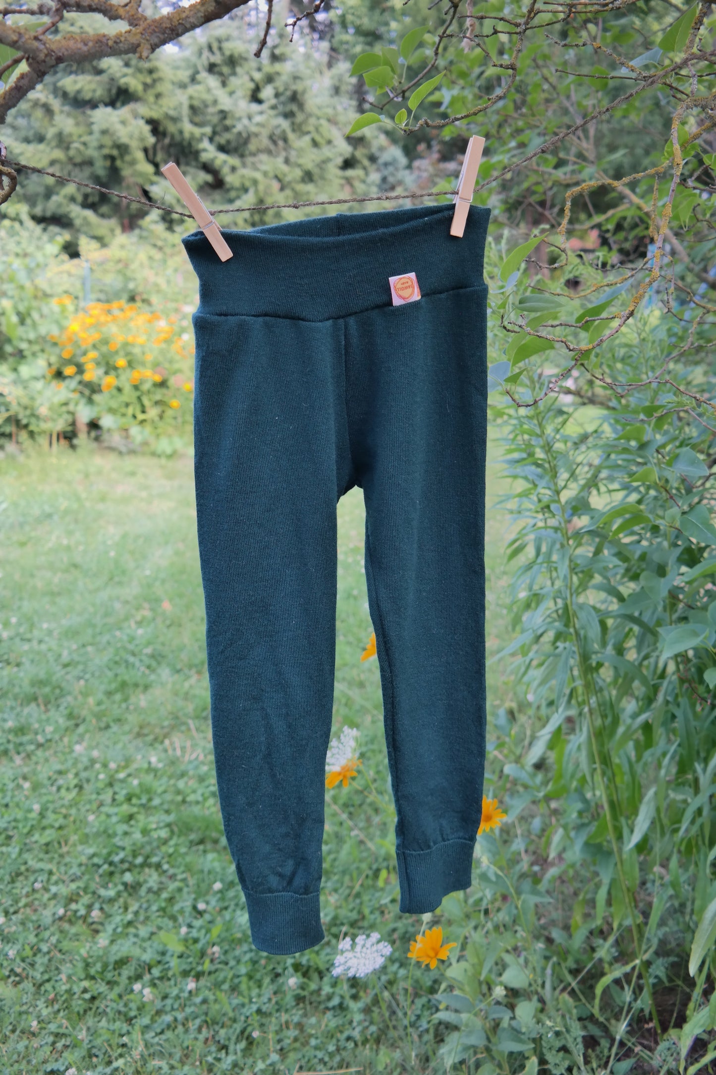 Leggings Kleinkinder 110/116 aus 100% Upcycling Wolle in Smaragdgrün