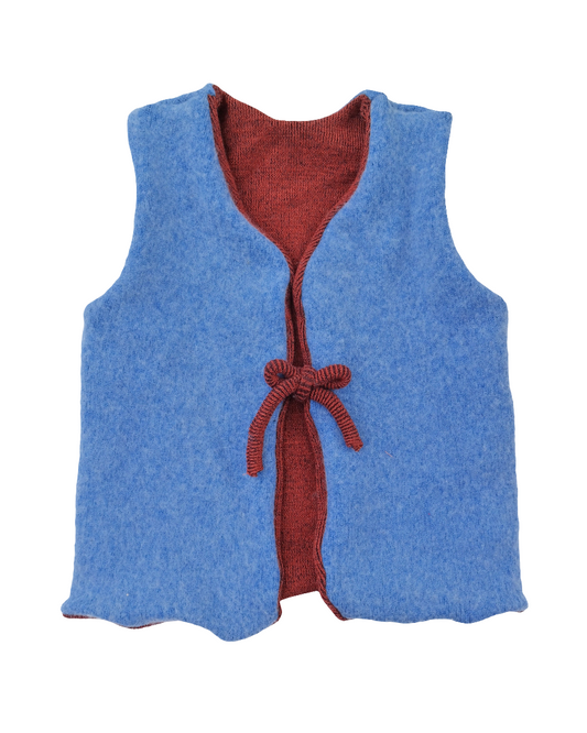 Wende-Weste für Kleinkinder aus Upcycling Kaschmir Merinowolle – mitwachsend von Größe 80 bis 116 in Himmelblau und Rostbraun