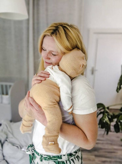 Set Hose & Mütze für Frühchen 40/44 aus 100 % geretteter Merinowolle in Pfirsich-Rosa - Jawoll Baby