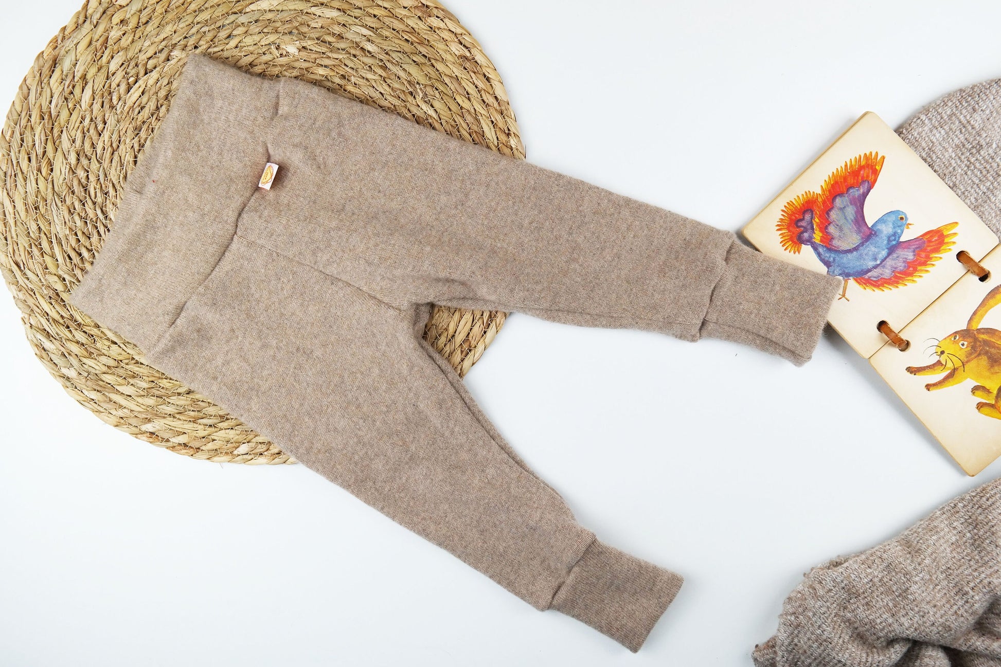 Mitwachshose aus Upcycling Wolle oder Kaschmir für Babys und Kinder in deiner Wunschfarbe - Jawoll Baby