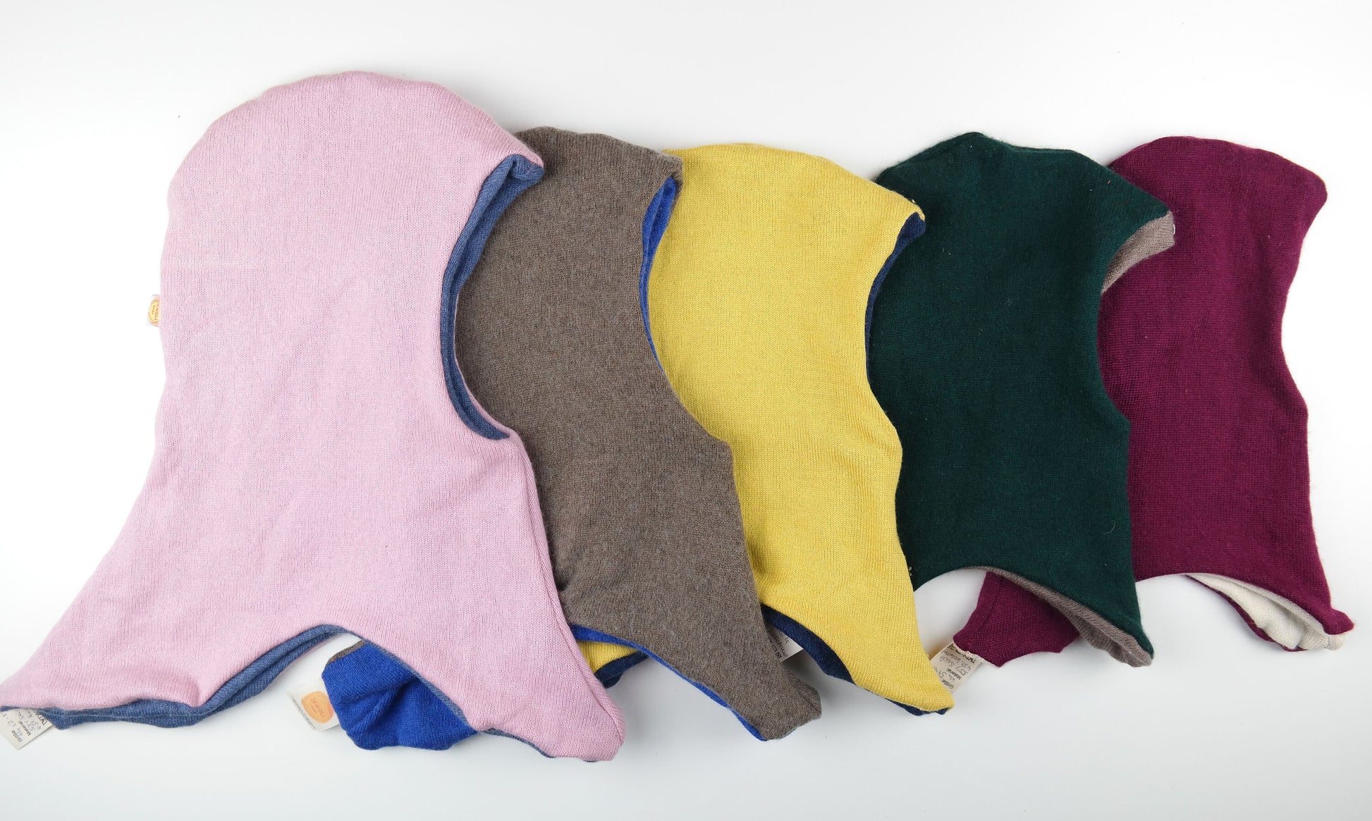 Schlupfmütze für Babys und Kleinkinder aus Upcycling Wolle in deinen Wunschfarben - Jawoll Baby