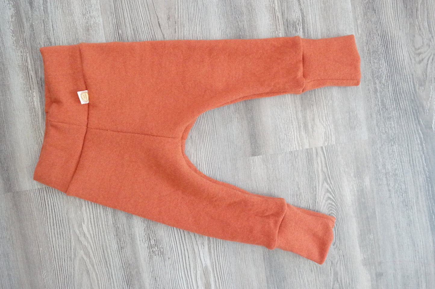Wollwalk Outdoor-Hose für Babys & Kleinkinder 74/80 aus 100% Upcycling Wolle in Rost Orange - Jawoll Baby
