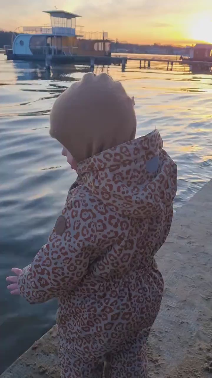 Schlupfmütze für Babys und Kleinkinder aus Upcycling Wolle in deinen Wunschfarben