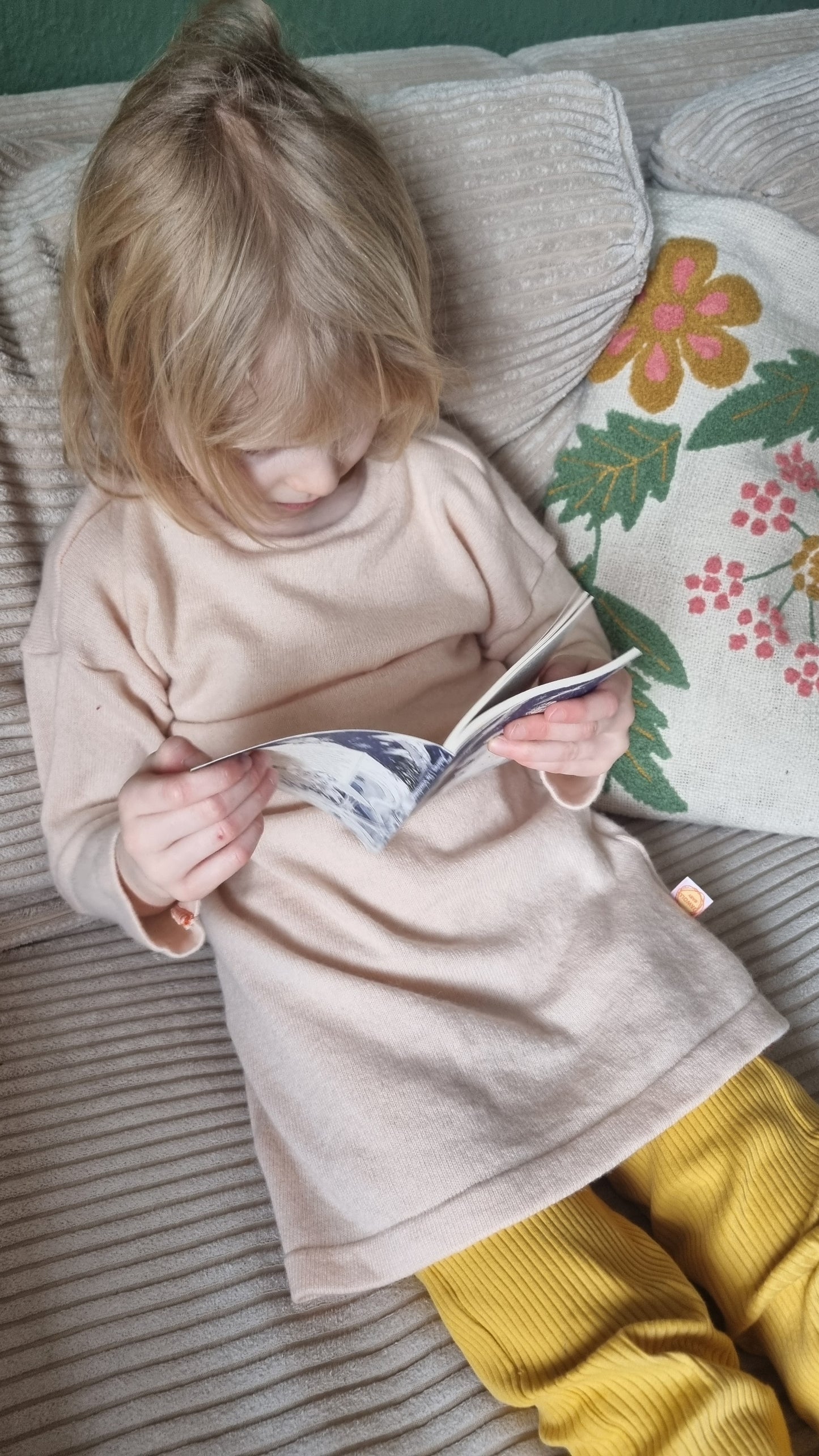 Unisex-Kleid Longshirt Langarmkleid 110/116 aus Upcycling Kaschmir in Zartrosa - Jawoll Baby