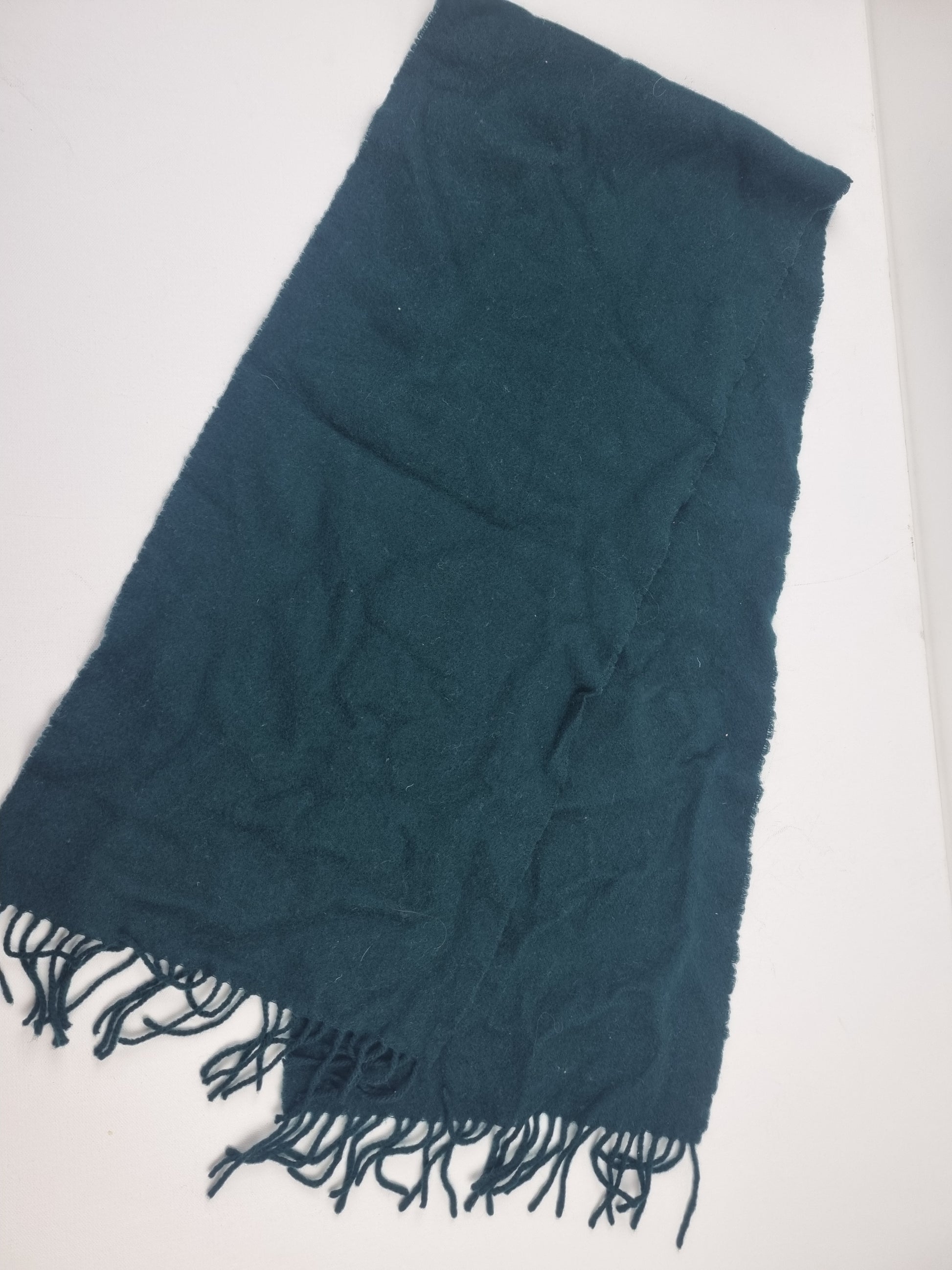 Upcycling-Materialpaket: 4 Woll-Schals für kreative Projekte - Jawoll Baby