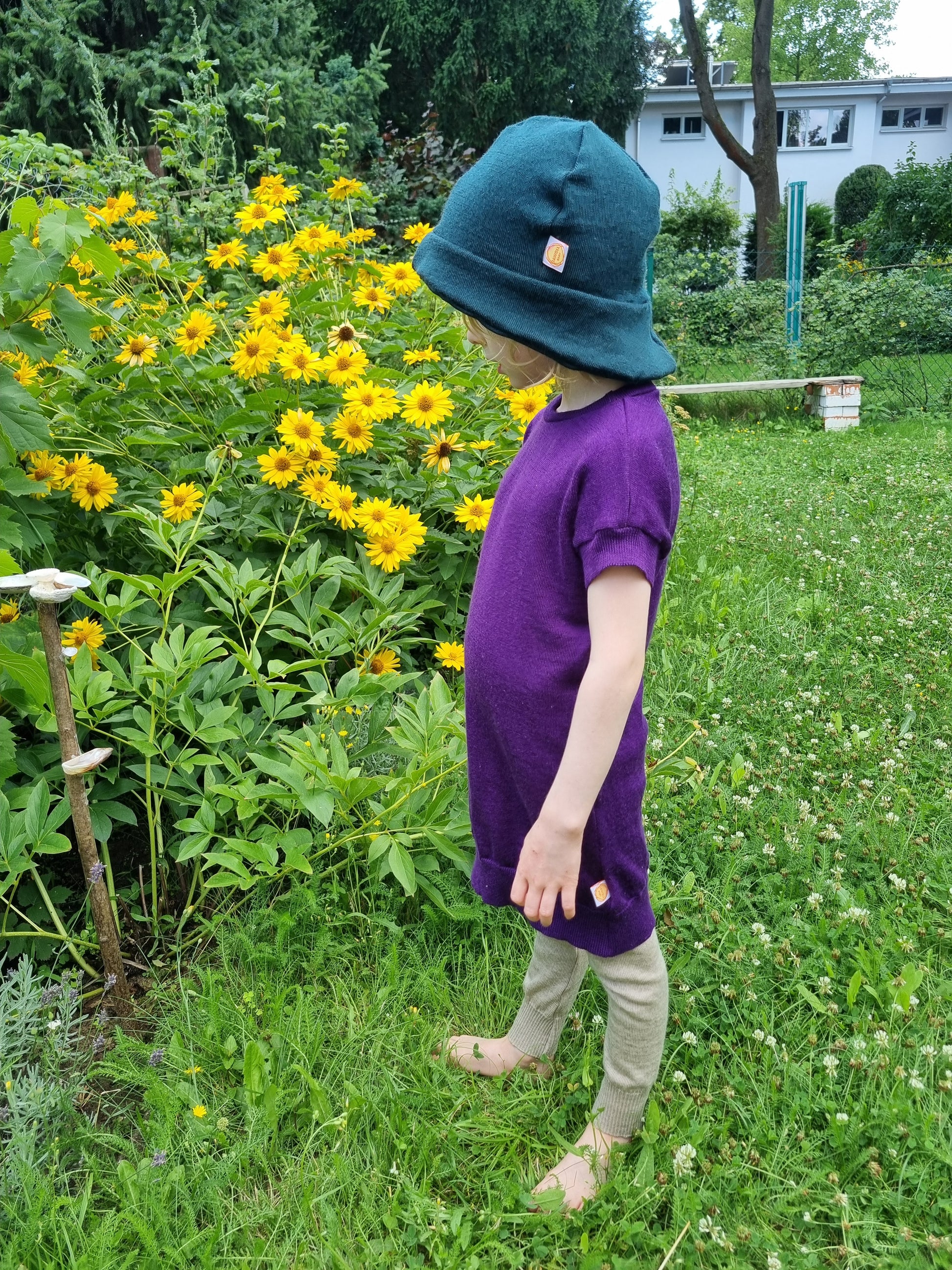 Unisex-Kleid Longshirt 98/104 aus Upcycling Merinowolle in Lila - Jawoll Baby