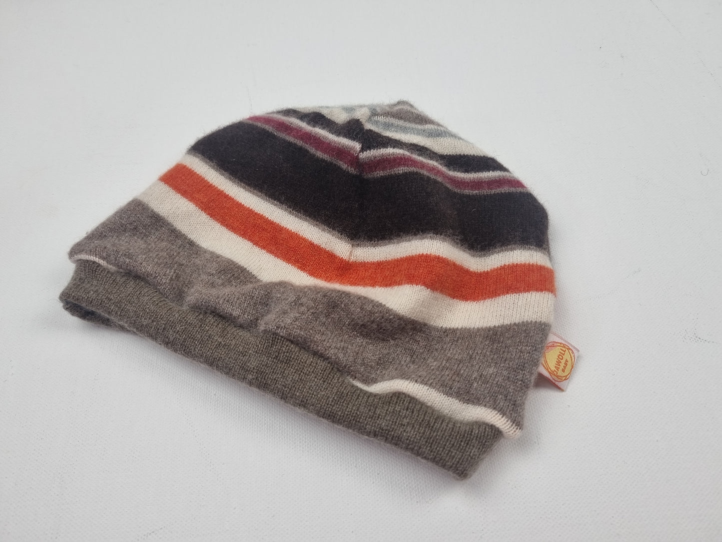 Beanie hat for toddlers KU 52-55 made of upcycled merino wool in pastel green and cream patterned