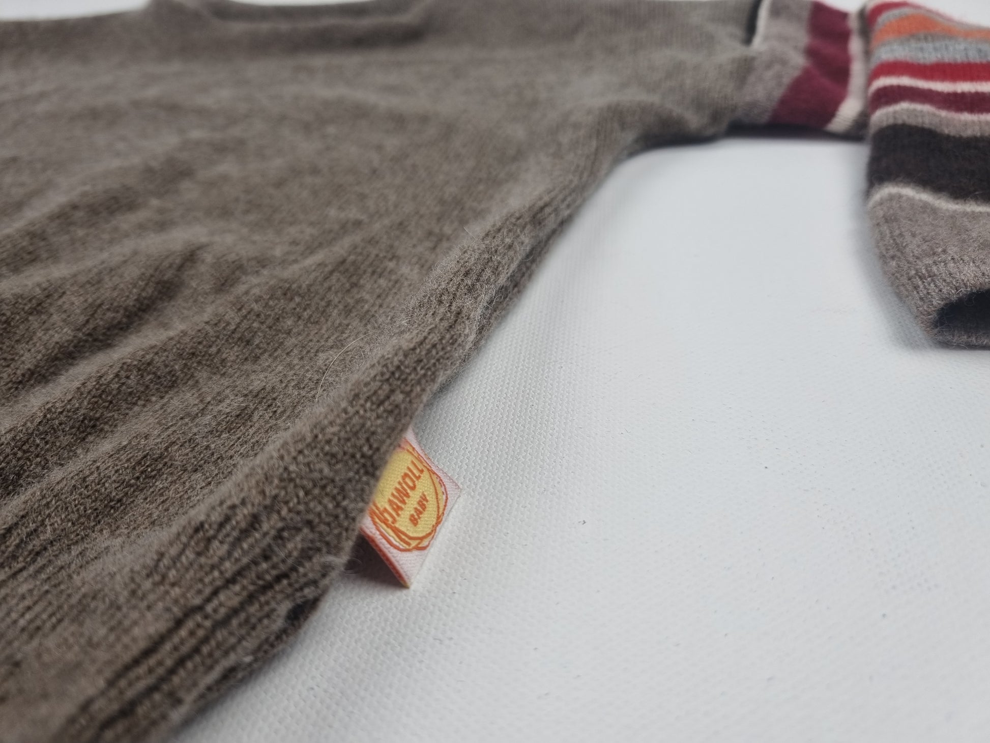 Pullover für Kleinkinder 98/104 aus Upcycling Wolle, Seide & Kaschmir in Braun und gestreift - Jawoll Baby