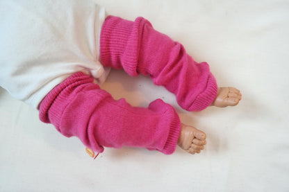 Stulpen für Babys 0-6 M aus Upcycling-Kaschmir & Seide in Pink
