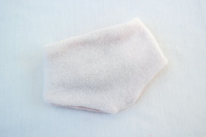 Triangular scarf, growing and reversible for babies made from upcycled cashmere in pink and brown