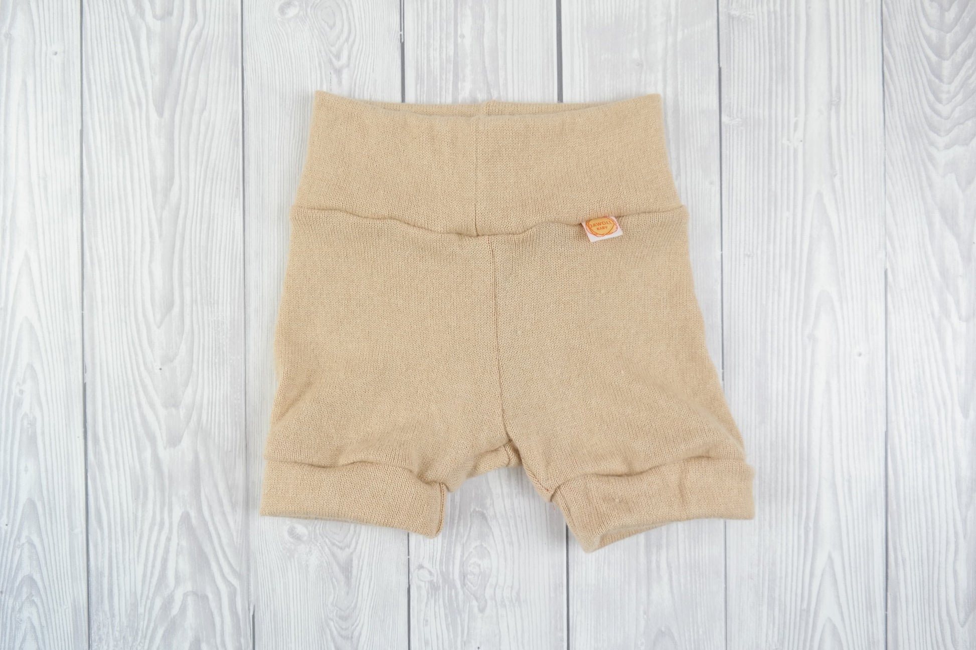 Wolle-Seide Kurze Hose Shorts für Babys Upcycling aus Pullover Größe 62/68