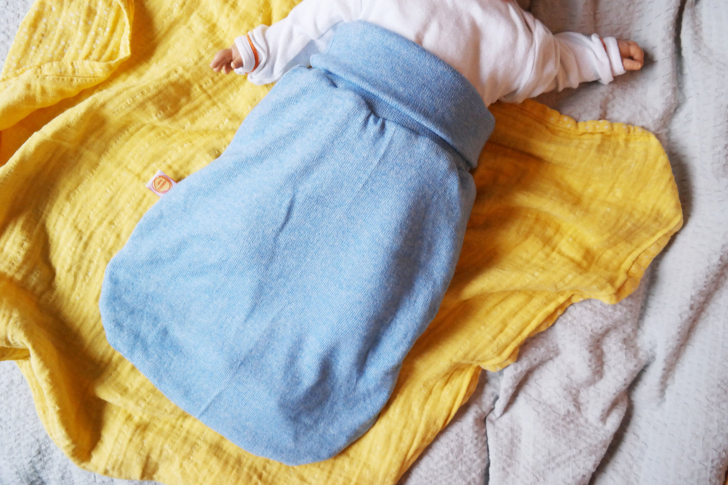 Baby Strampelsack Pucksack aus Upcycling Wolle in Farben deiner Wahl