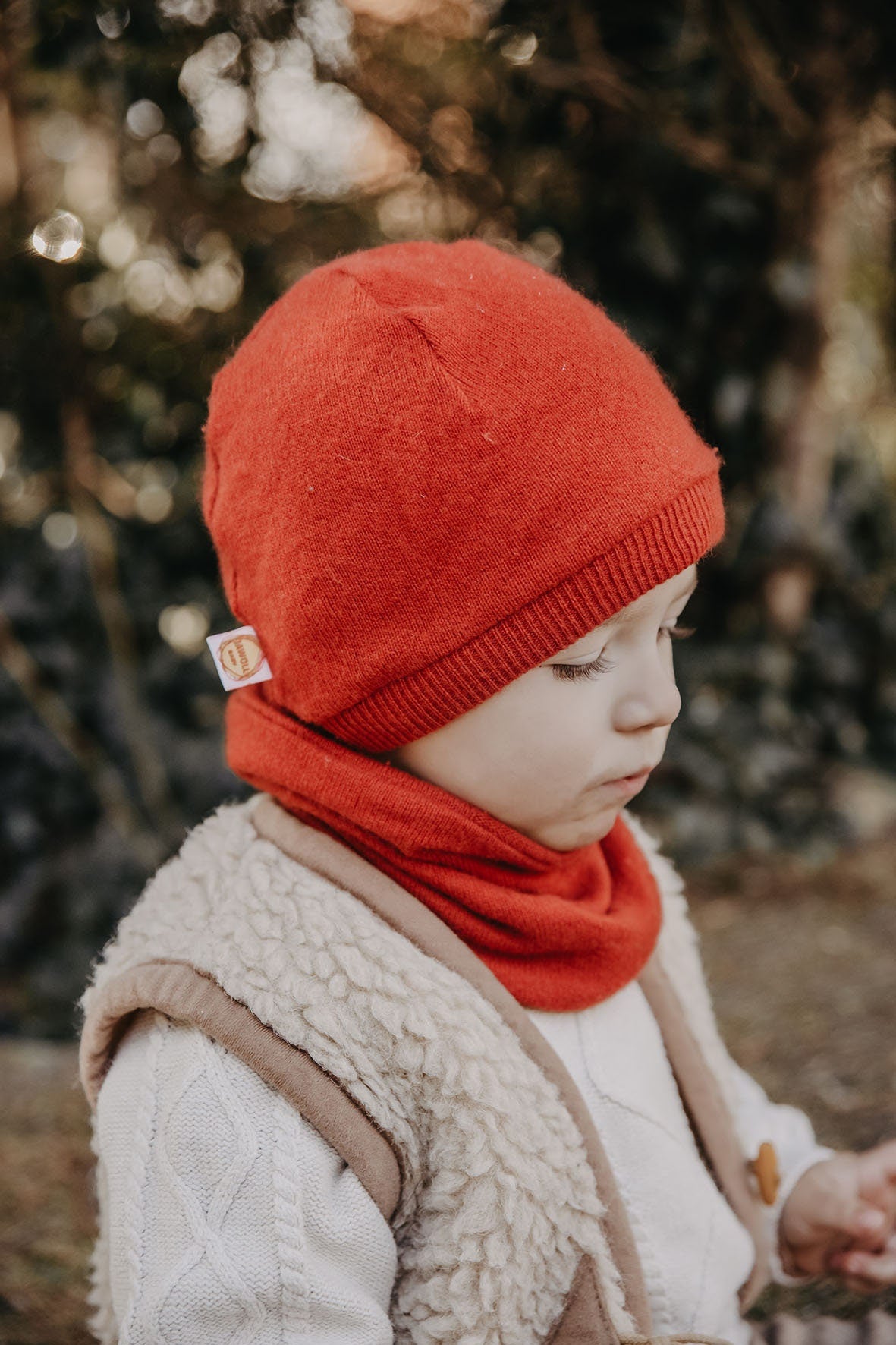 Set Mütze und Loop aus Upcycling Wolle & Kaschmir für Babys und Kleinkinder KU 46-48 cm in Rot