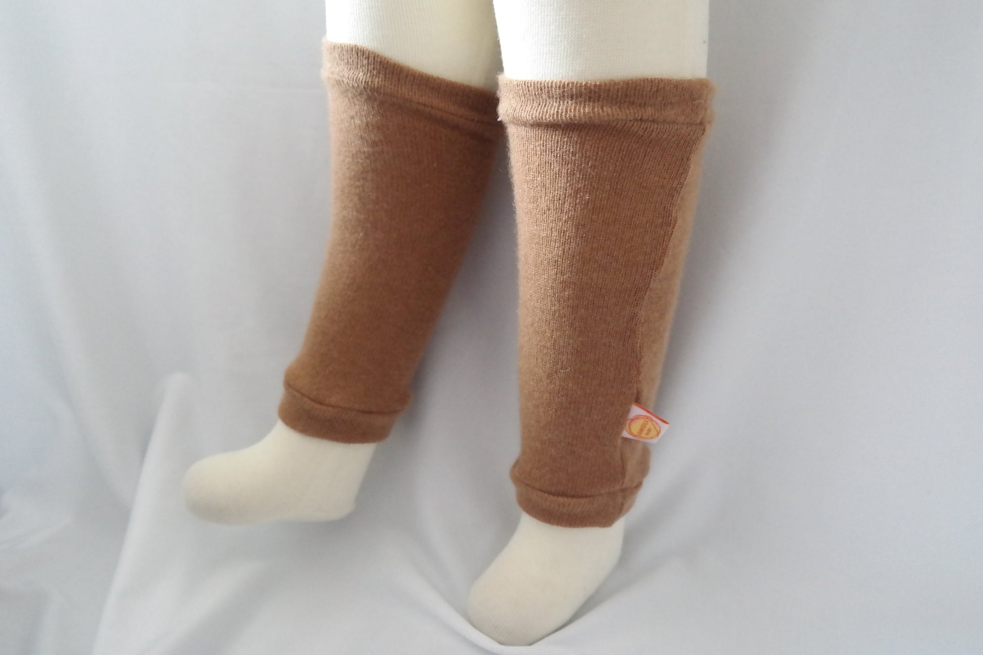 Stulpen für Babys 6-12 M aus Upcycling-Kaschmir in Hellbraun