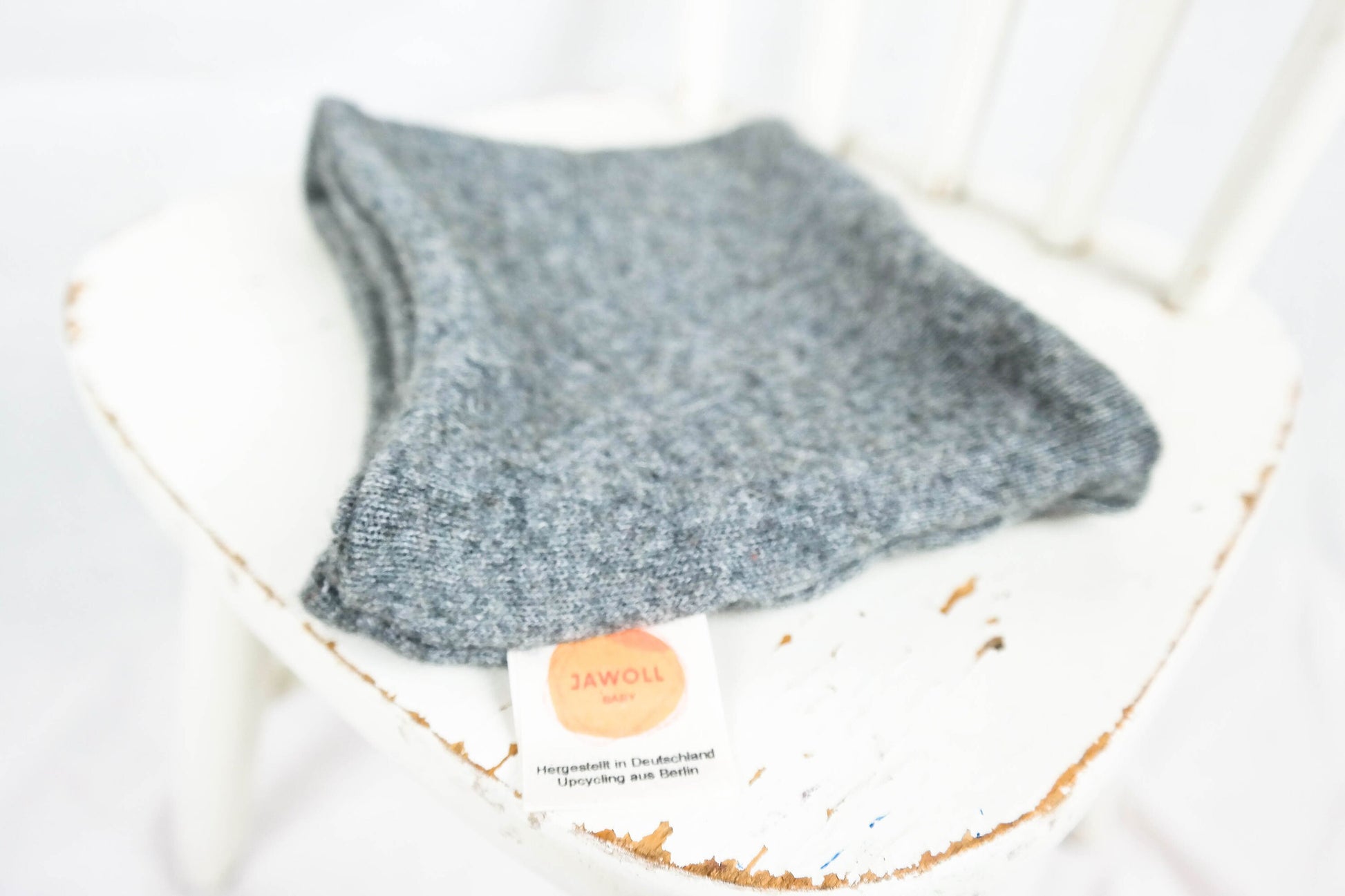 Loop für Babys und Kinder aus Upcycling Seide & Kaschmir in Grau