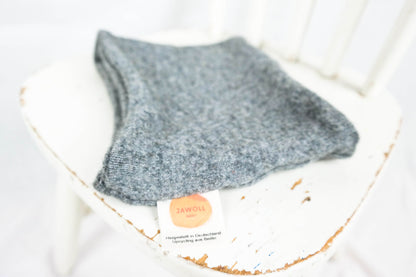 Loop für Babys und Kinder aus Upcycling Seide & Kaschmir in Grau