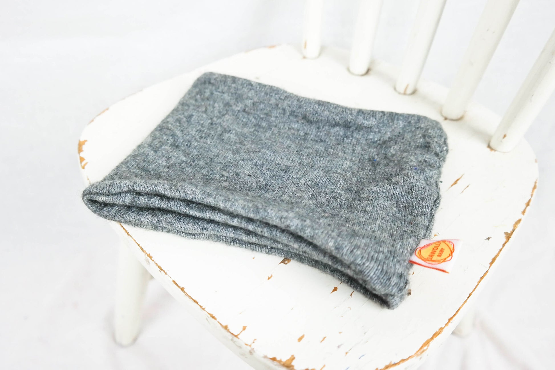 Loop für Babys und Kinder aus Upcycling Seide & Kaschmir in Grau