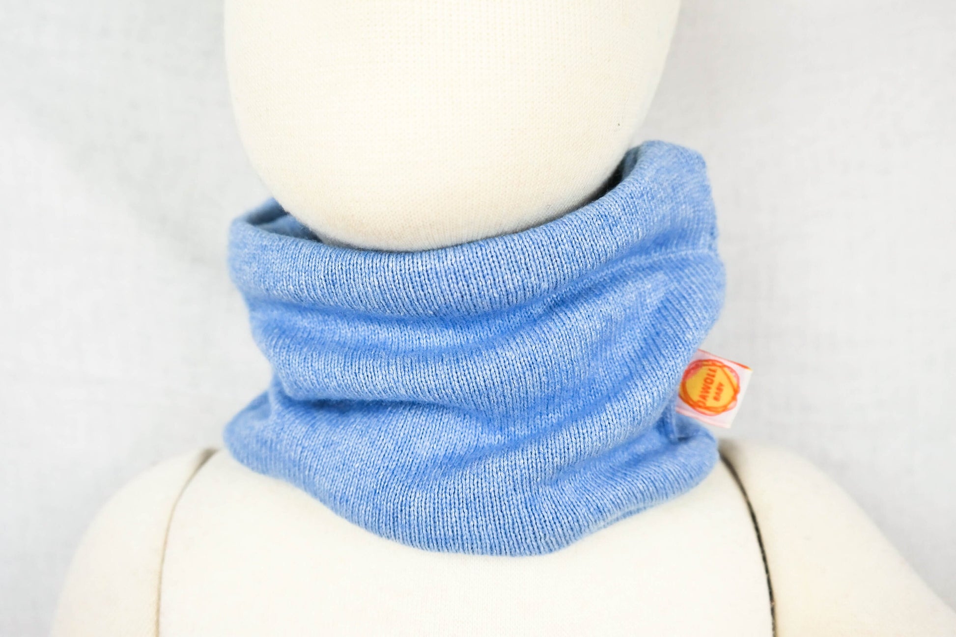 Loop für Babys aus Upcycling Seide & Kaschmir in Hellblau