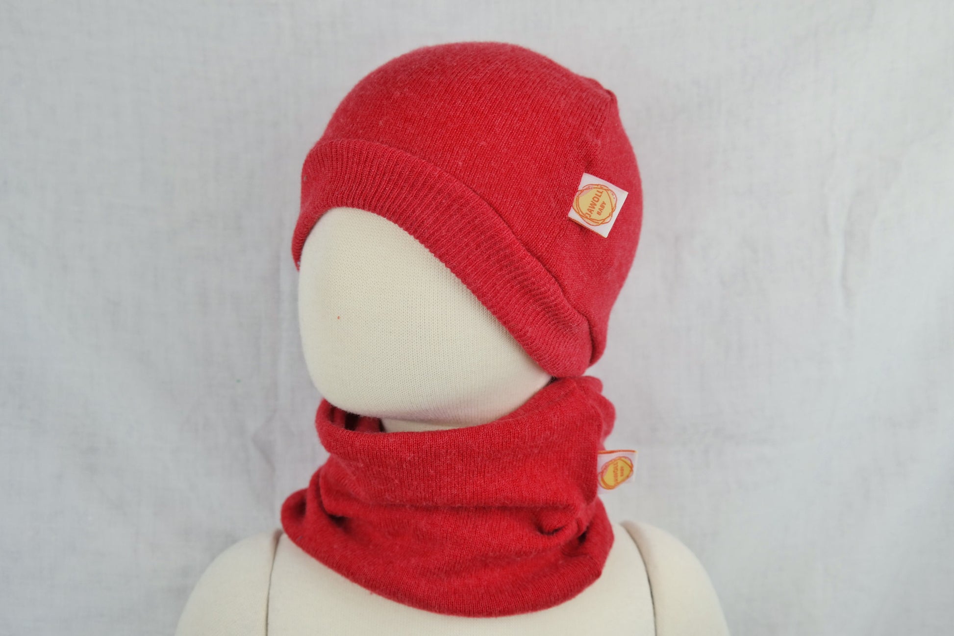 Set Mütze und Loop aus Upcycling Wolle & Kaschmir für Babys und Kleinkinder KU 46-48 cm in Rot