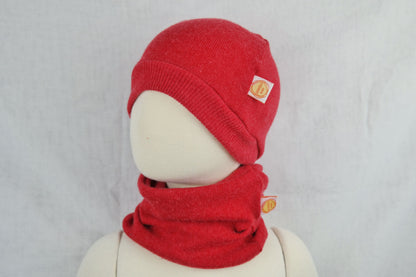 Set Mütze und Loop aus Upcycling Wolle & Kaschmir für Babys und Kleinkinder KU 46-48 cm in Rot