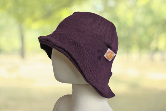 Sonnenhut Sommermütze Baby KU 39-41 mit Nackenschutz aus 100 % Upcycling Wolle in Pflaumenila