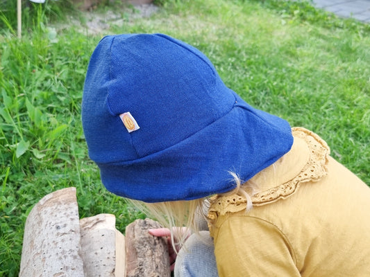 Sonnenhut Sommermütze Baby Kleinkind KU 46-49 mit Nackenschutz aus 100 % Upcycling Wolle in Jeansblau