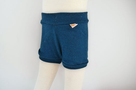Kurze Hose Shorts für Babys 74/80 aus 100 % Upcycling Merinowolle in Petrolblau Türkis