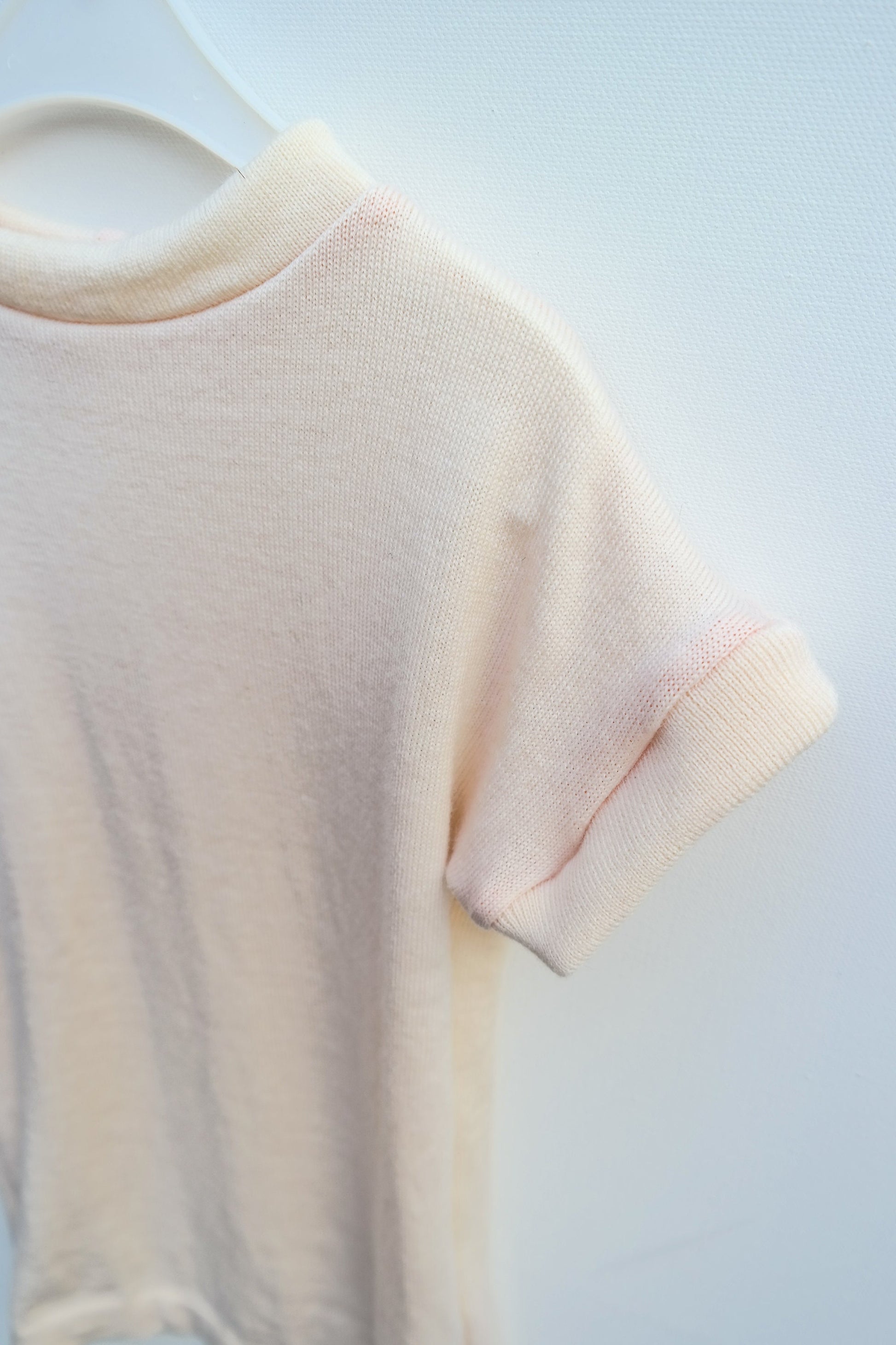 Unisex-Kleid Longshirt 86/92 aus 100% Upcycling Wolle in Cremeweiß