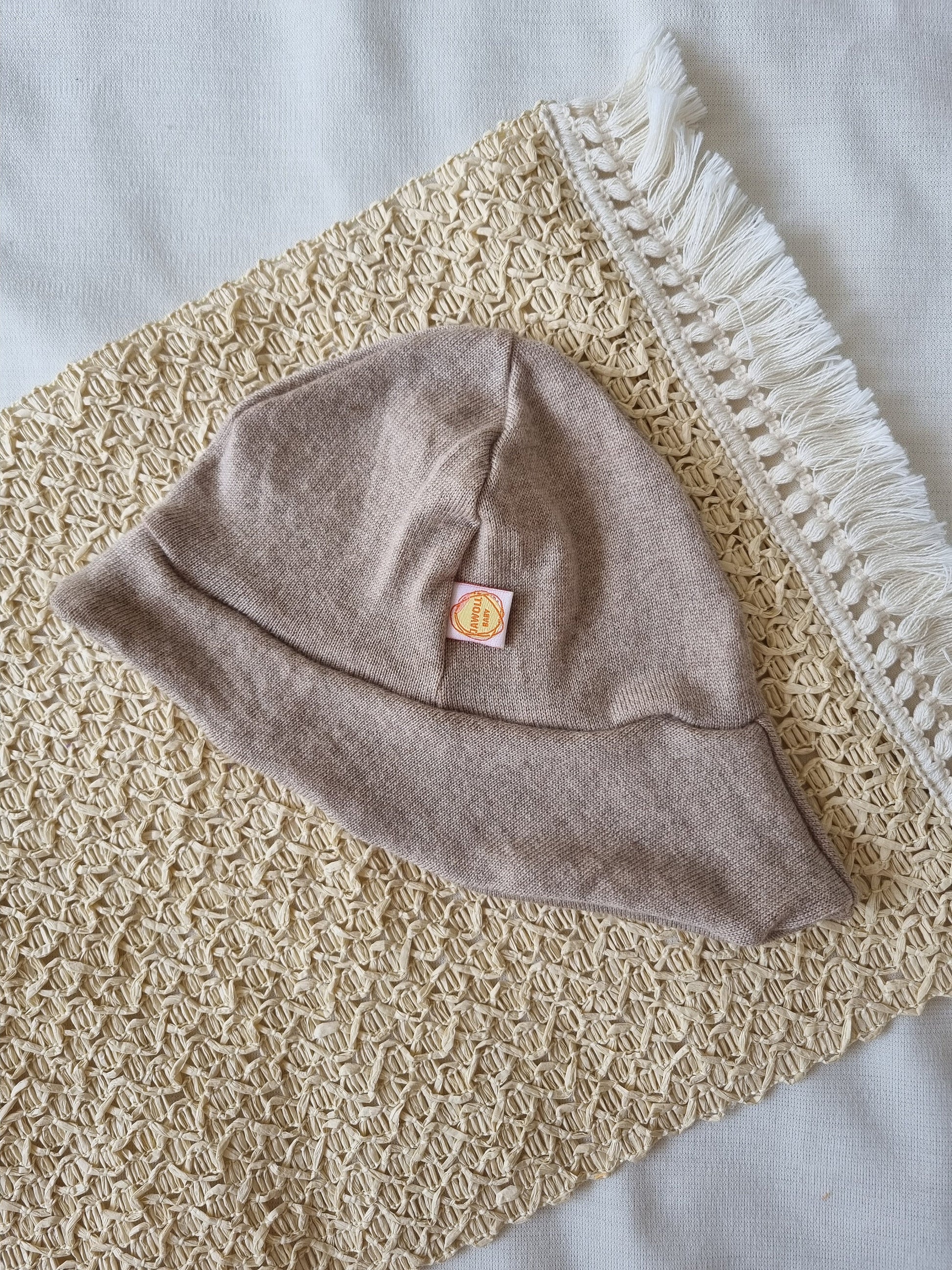 Sonnenhut Sommermütze mit Nackenschutz aus Upcycling Merinowolle Kopfumfang 46-49 / 50-54 cm in Sand Beige