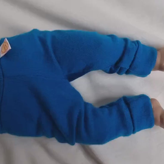 Mitwachs-Hose für Babys 50/56 aus 100% Upcycling Wolle in Azurblau