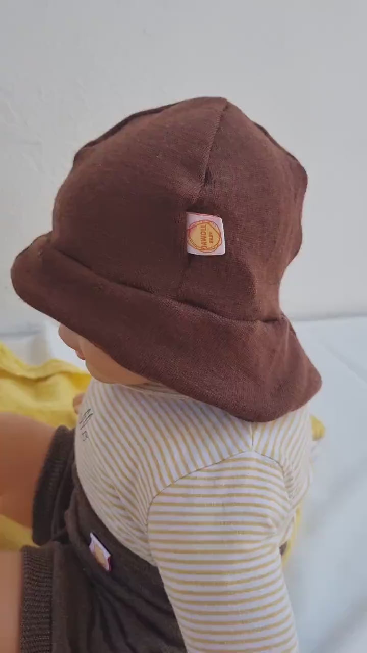Sonnenhut Sommermütze Baby mit Nackenschutz aus 100 % Upcycling Merinowolle KU 38-41 in Schoko-Braun