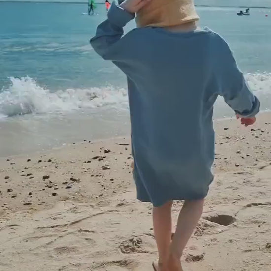 Langarmkleid Unisex für Babys und Kleinkinder aus Upcycling Wolle oder Kaschmir in der Farbe deiner Wahl
