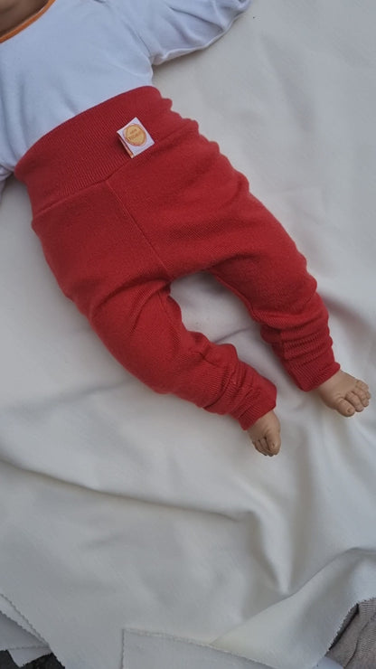 Mitwachs-Hose für Babys 50/56 aus Upcycling Merinowolle in Melonenrosa