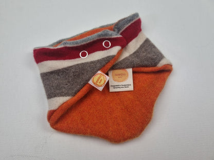 Dreieckstuch Schal mit Mini-Makel mitwachsend und wendbar für Kinder aus Upcycling Kaschmir, Wolle und Seide in Gestreift und Braun
