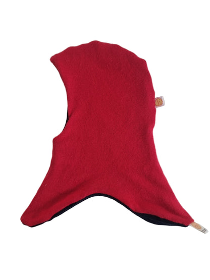 Reversible hat for toddlers KU 52 - 55 made from upcycled silk &amp; cashmere in red and dark grey