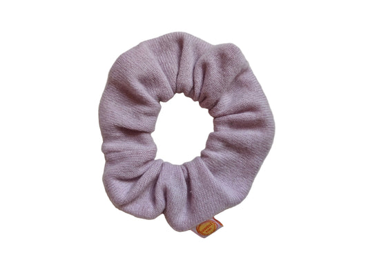 Scrunchie Haargummi aus Upcycling Kaschmir für Kinder und Erwachsene in Pastell-Lila