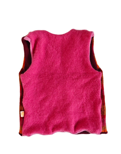 Wende-Weste für Kleinkinder aus Upcycling Wolle und Kaschmir – mitwachsend von Größe 80 bis 116 in Rot gestreift und Beerentönen