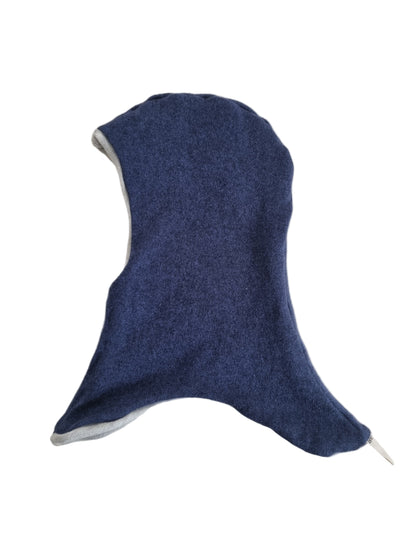 Wende-Schlupfmütze für Babys KU 43 - 48 aus Upcycling Seide & Kaschmir in Hellblau und Dunkelblau