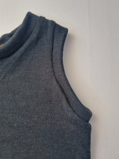 Oberteil Tanktop Pullunder Unterhemd 86/92 aus 100% Upcycling-Wolle in Dunkelgrün